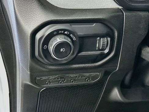 Used 2025 Jeep Wrangler Unlimited Sport AWD/4WD image 17