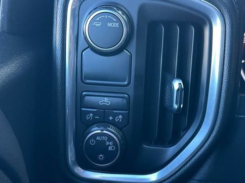 Used 2021 Chevrolet Silverado 1500 LT image 33