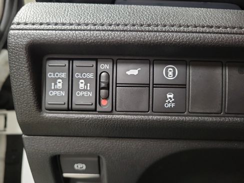 Certified 2023 Honda Odyssey Sport image 25