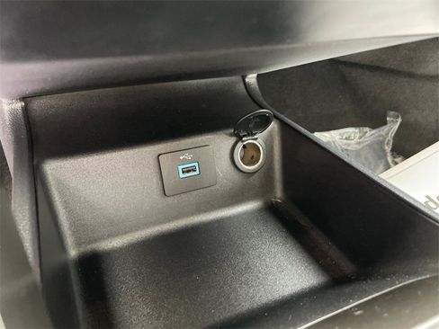 Used 2018 Ford Fusion S image 24