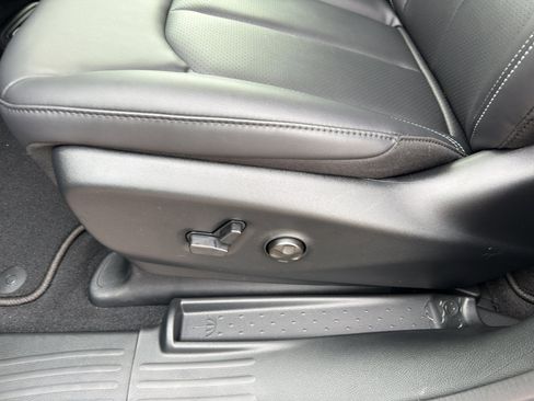 New 2026 Chrysler Pacifica Select image 15