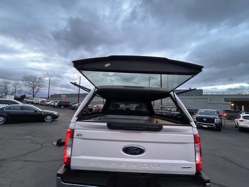 Used 2017 Ford F250 XL w/ Power Equipment Group image 24