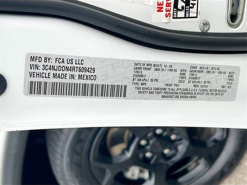 Used 2024 Jeep Compass Trailhawk image 30