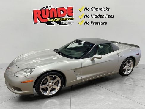 Used 2005 Chevrolet Corvette Convertible w/ Preferred Equipment Group RWD image 10