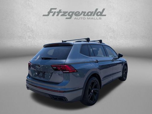Used 2023 Volkswagen Tiguan SE R-Line AWD/4WD image 7