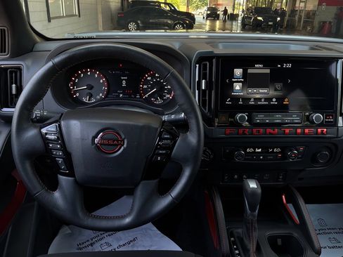 Used 2026 Nissan Frontier PRO-4X AWD/4WD image 15