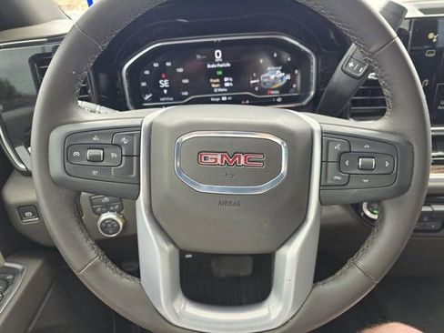 Used 2025 GMC Sierra 3500 SLE w/ SLE Convenience Package AWD/4WD image 14