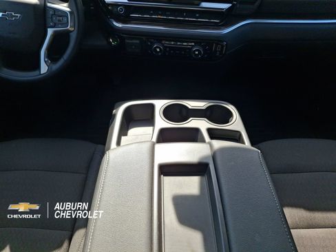 Certified 2026 Chevrolet Silverado 1500 RST AWD/4WD image 12