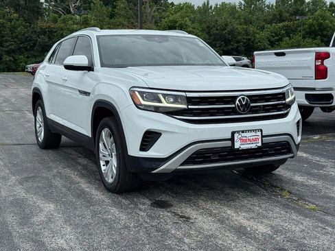 Used 2021 Volkswagen Atlas Cross Sport SEL AWD/4WD image 2