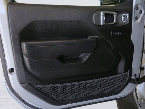 Used 2023 Jeep Wrangler Unlimited Sport AWD/4WD image 11