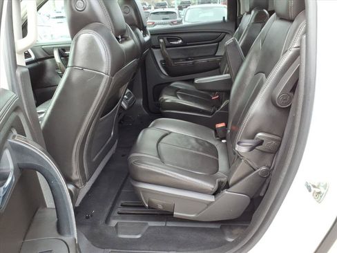 Used 2015 GMC Acadia SLT image 12