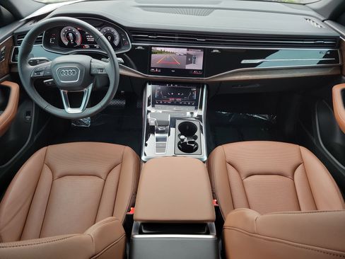 Used 2025 Audi Q8 Premium Plus AWD/4WD image 13