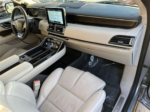 Used 2021 Lincoln Navigator L Reserve image 29