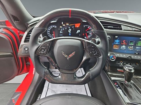Used 2017 Chevrolet Corvette Stingray Coupe w/ 1LT RWD image 12