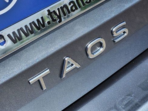 Certified 2025 Volkswagen Taos SEL AWD/4WD image 9