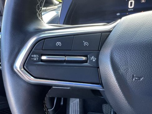 Used 2024 Chevrolet Equinox EV LT FWD image 14