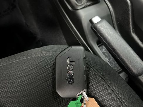 Used 2021 Jeep Wrangler Sport AWD/4WD image 35