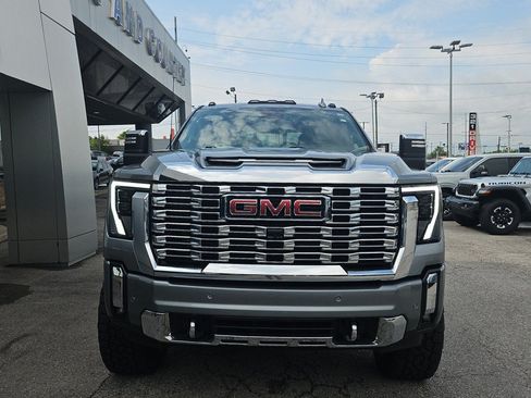 Used 2024 GMC Sierra 2500 Denali w/ Denali Reserve Package AWD/4WD image 7