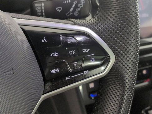 Used 2022 Volkswagen Tiguan SEL R-Line image 20