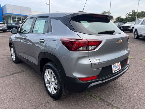 Used 2023 Chevrolet TrailBlazer LS FWD image 5