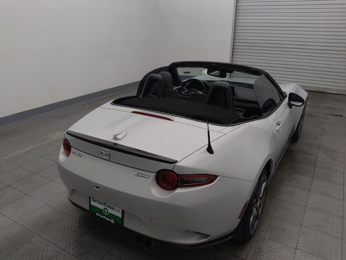 Used 2019 MAZDA MX-5 Miata Grand Touring w/ Appearance Package RWD image 7