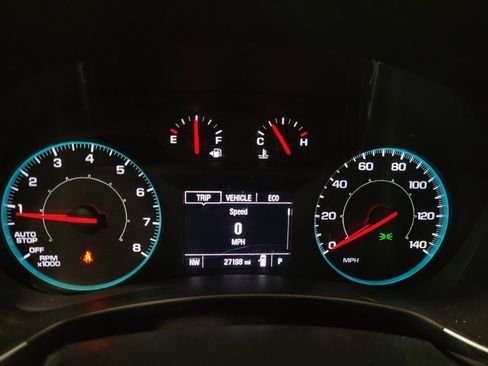 Used 2023 Chevrolet Equinox LS FWD image 23