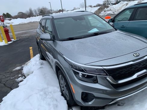 Used 2021 Kia Seltos S image 4