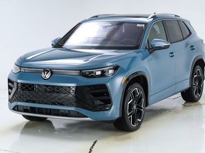 New 2026 Volkswagen Tiguan SEL R-Line