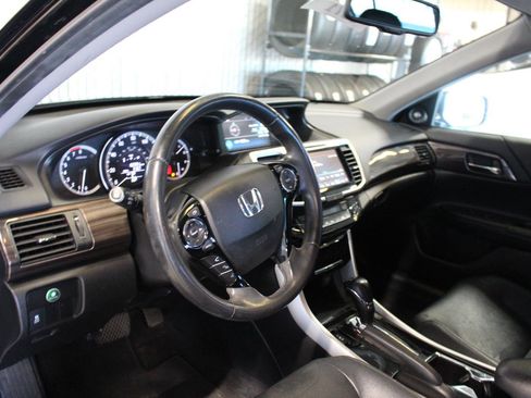 Used 2016 Honda Accord EX-L image 18
