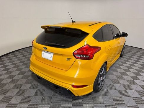 Used 2016 Ford Focus ST w/ Equipment Group 402A FWD image 7