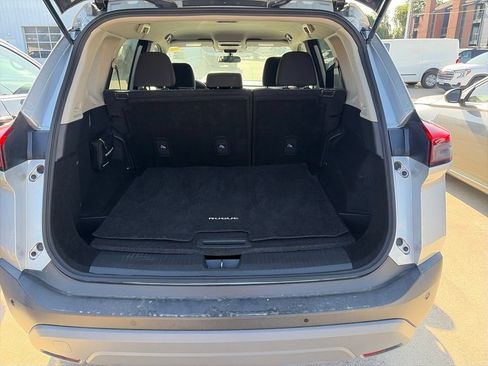 Certified 2023 Nissan Rogue SV FWD image 15