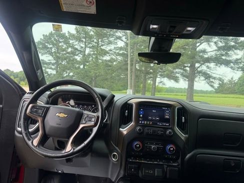 Used 2020 Chevrolet Silverado 2500 High Country w/ Z71 Off-Road Package AWD/4WD image 44