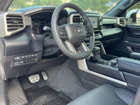 Used 2025 Toyota Tundra SR5 image 12