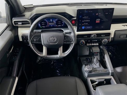Used 2024 Toyota Tacoma TRD Off-Road image 20