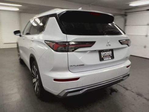 Used 2025 Mitsubishi Outlander SEL AWD/4WD image 7