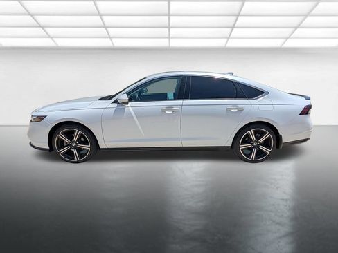 Used 2023 Honda Accord EX image 24