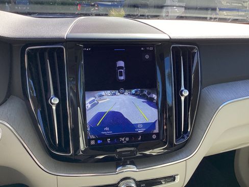 Certified 2023 Volvo XC60 B5 Plus w/ Climate Package image 25