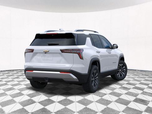 New 2026 Chevrolet Equinox LT image 9