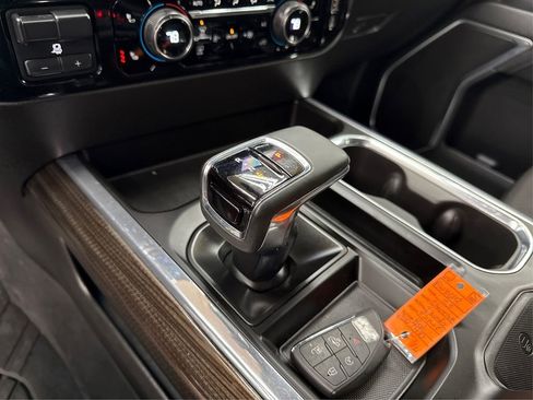 Used 2023 Chevrolet Silverado 1500 RST w/ Z71 Off-Road Package image 35