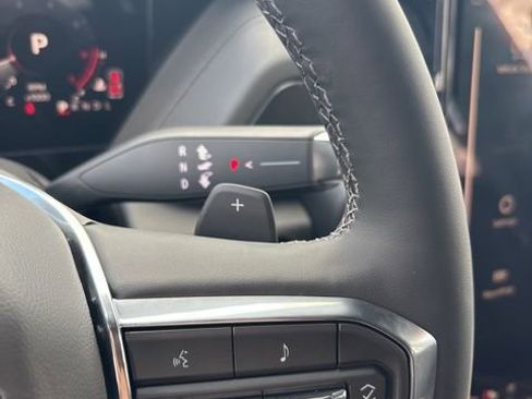 New 2026 GMC Yukon Denali w/ Sun & Power Step Package image 20