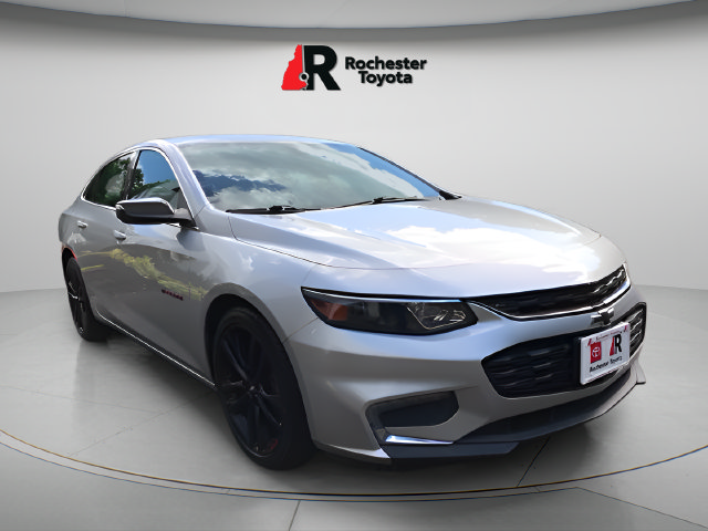 Used 2018 Chevrolet Malibu LT w/ Redline Edition FWD image 1