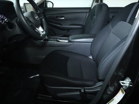 Used 2024 Nissan Sentra SV FWD image 19