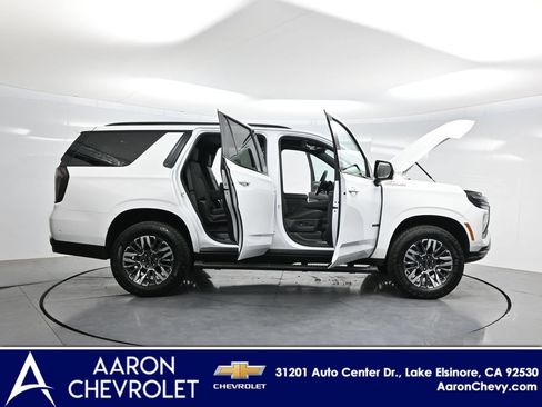 Used 2026 Chevrolet Tahoe Z71 w/ Comfort Package AWD/4WD image 3
