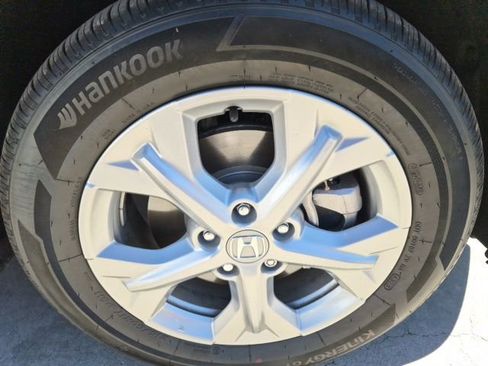 Certified 2024 Honda HR-V LX image 7