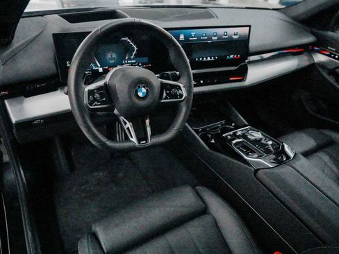 Used 2026 BMW 530i xDrive AWD/4WD image 16