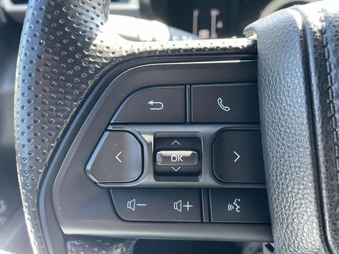 Used 2025 Toyota Tacoma SR5 image 24