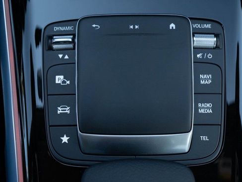 Used 2022 Mercedes-Benz GLB 250 GLB 250 image 29