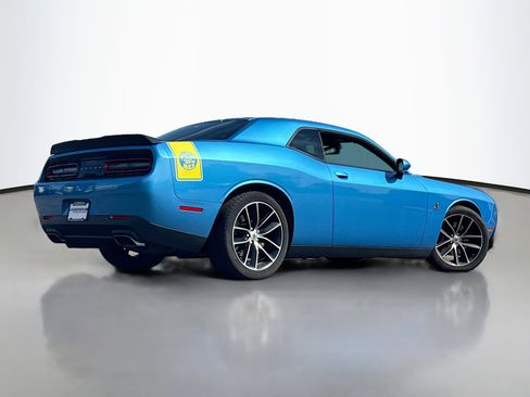 Used 2018 Dodge Challenger R/T Scat Pack RWD image 2