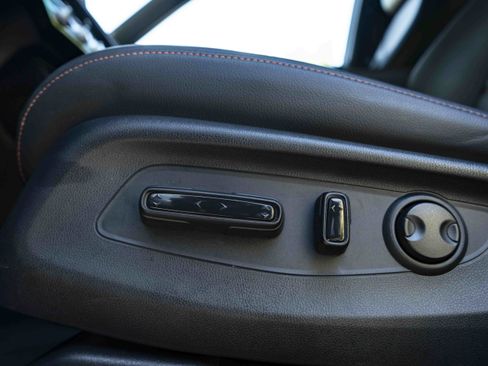 Used 2026 Honda CR-V Sport Touring image 42