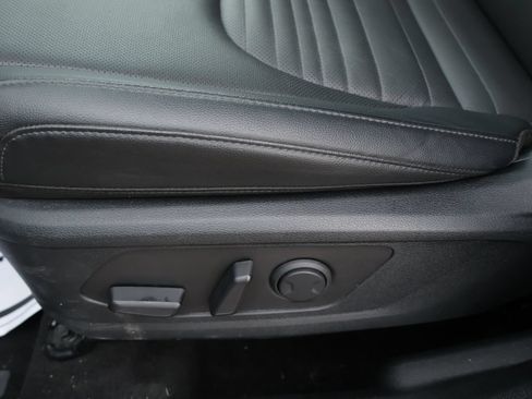 Certified 2025 Kia Sportage SX FWD image 19